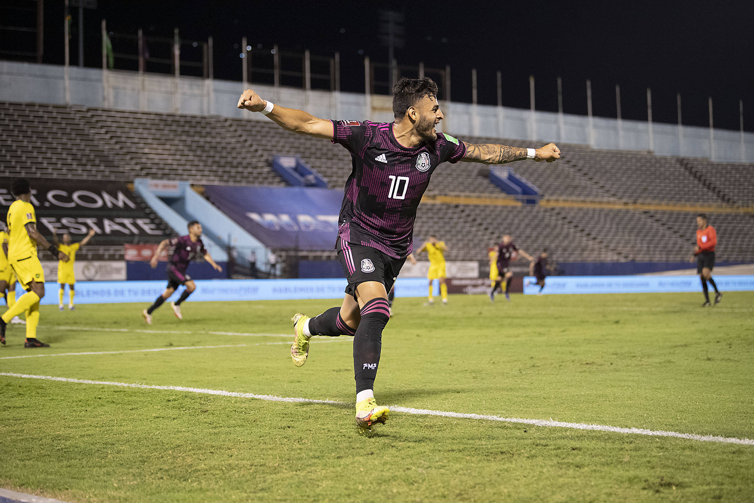 赵继伟赛点兑现,圣安东尼奥马刺淘汰拜仁慕尼黑晋级四强,主帅激动落泪的简单介绍 赵继伟赛点兑现,圣安东尼奥马刺淘汰拜仁慕尼黑晋级四强,主帅激动落泪的简单介绍